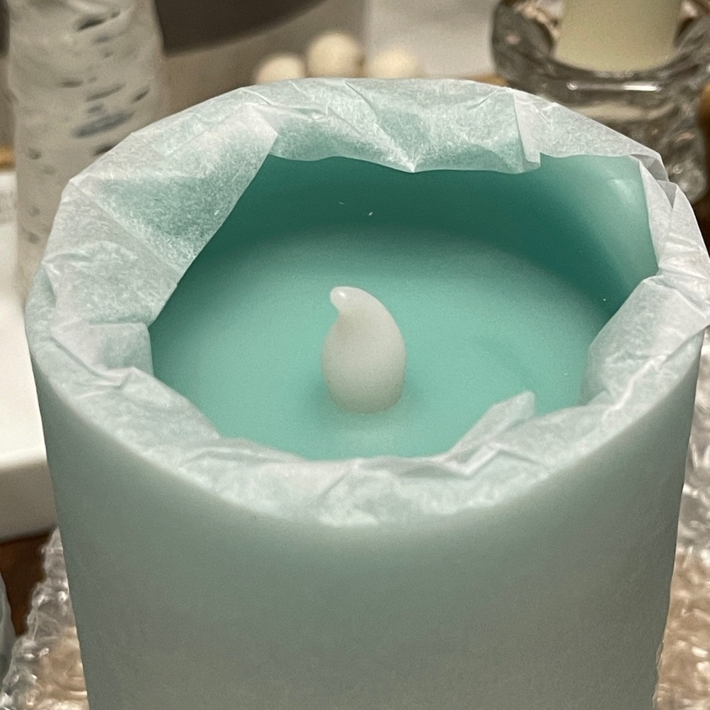 HOME REFLECTIONS Set of 3 Flameless Candles With Remote Control In Sage - Picture 10 of 12